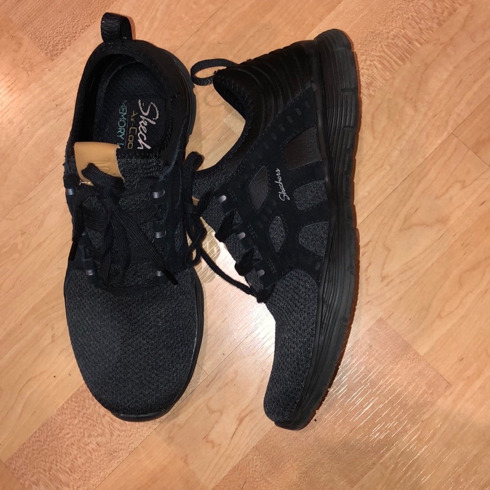 Skechers